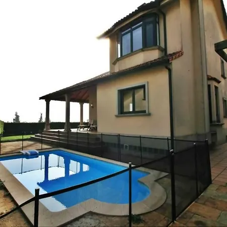 Chalet De Arines * A Torre Branca