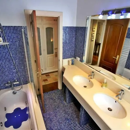 Feriehus Chalet De Arines *